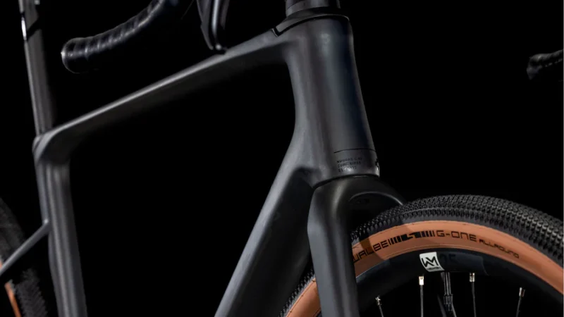 Cube Nuroad C:62 ONE carbone´n´glossy (2025) – Image 2