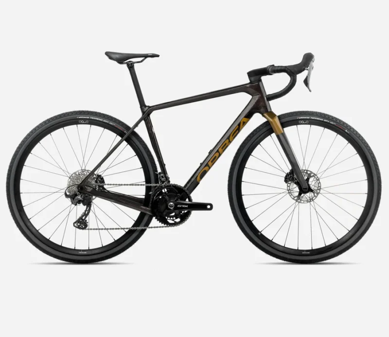 Orbea TERRA M20TEAM Cosmic Carbon View - Vert Olive Métallisé Brillant (2025) – Image 3